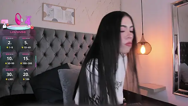 Snapshot of Anya_Belth chatting on 15, 12, 2025 Anya Belth online show from 15, 12, 2025