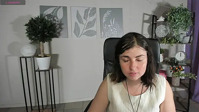 MartaEdams online show from 28, 6, 2026