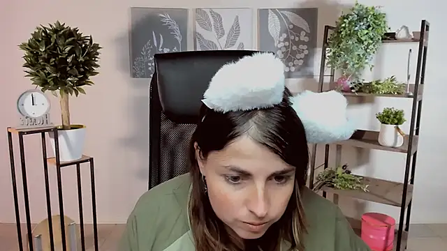 MartaEdams online show from 3, 10, 2025