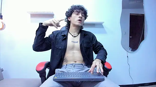 Snapshot of JackesTaylor chatting on 13, 9, 2025 JackesTaylor online show from 13, 9, 2025