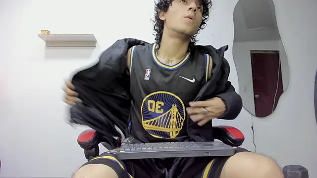 Snapshot of JackesTaylor chatting on 19, 10, 2025 JackesTaylor online show from 19, 10, 2025