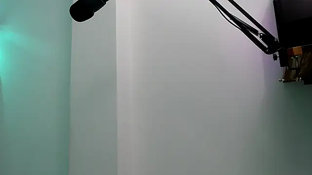 eladyrous98 online show from 6, 10, 2025