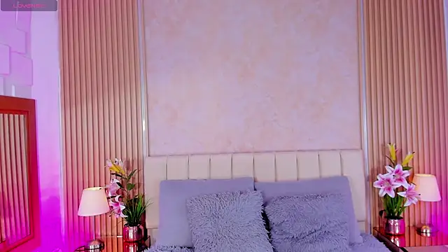 ZOEBARLOWE online show from 24, 9, 2025