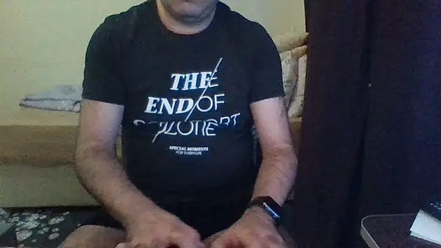 Snapshot of st206boy chatting on 14, 7, 2026 st206boy online show from 14, 7, 2026
