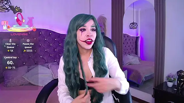 Amara Davis online show from 6, 11, 2025