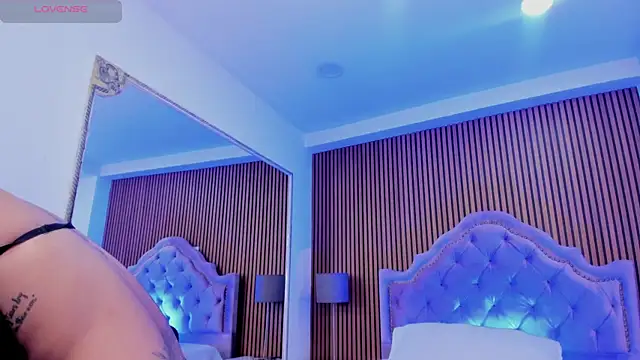 SelenaStonne online show from 3, 12, 2025