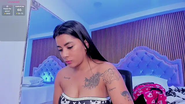 SelenaStonne online show from 25, 11, 2025