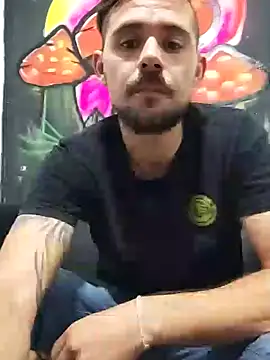 parejajuguetona420 online show from 23, 11, 2025