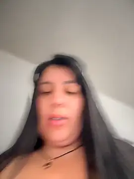 victoria amatista  online show from 4, 6, 2026