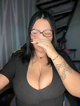 victoria amatista  online show from 1, 11, 2025