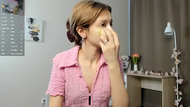 TaiteFairfield online show from 10, 2, 2026