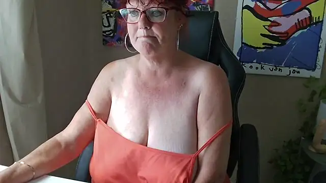 -Curvy- online show from 31, 5, 2026