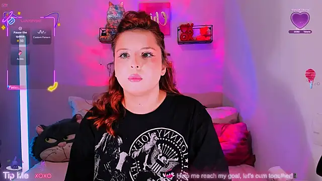 Snapshot of Rosie_Good_girl chatting on 27, 6, 2026 Rosie Good girl online show from 27, 6, 2026