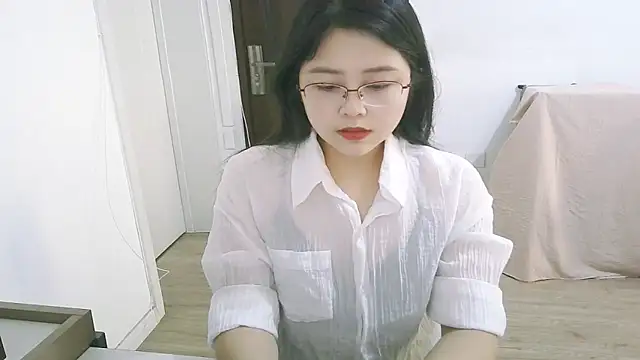 Snapshot of 98bunny chatting on 4, 11, 2025 98bunny online show from 4, 11, 2025