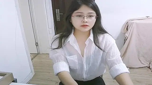 Snapshot of 98bunny chatting on 9, 10, 2025 98bunny online show from 9, 10, 2025