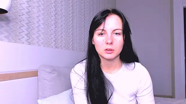 Elle Pearl  online show from 23, 12, 2025