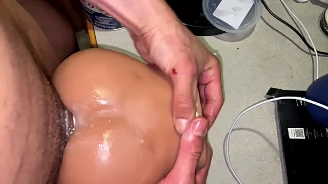 SharkedTaxis online show from 10, 2, 2026