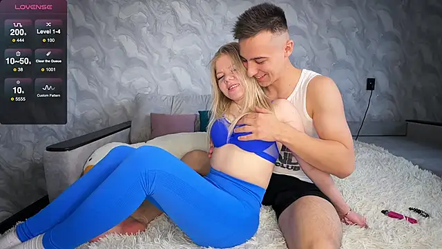 SandraGaze online show from 5, 10, 2025