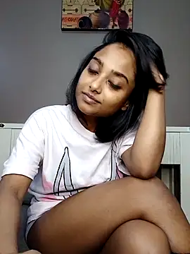 littlemissdevil69 online show from 22, 4, 2026