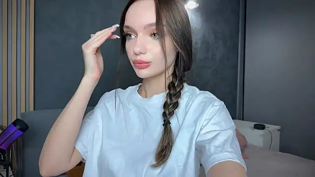 Snapshot of litlle_angelll chatting on 12, 1, 2026 litlle angelll online show from 12, 1, 2026