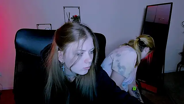 foxy tease  online show from 13, 9, 2025