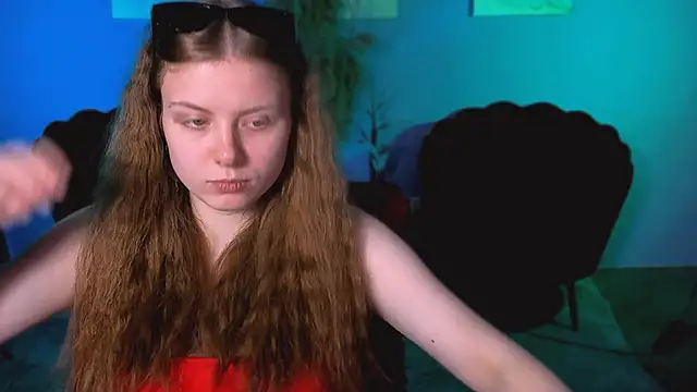 foxy tease  online show from 13, 11, 2025