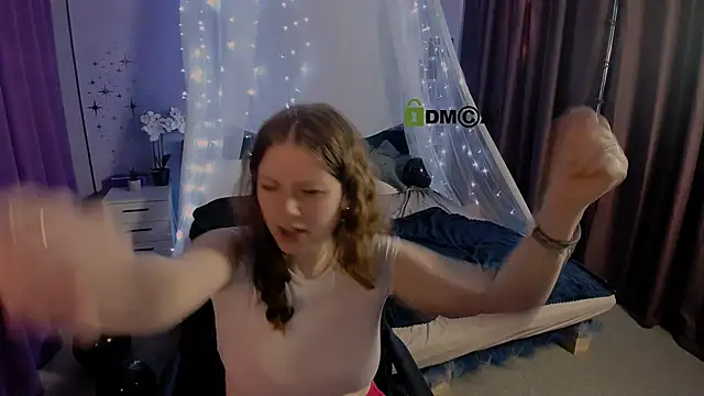 foxy tease  online show from 26, 10, 2025