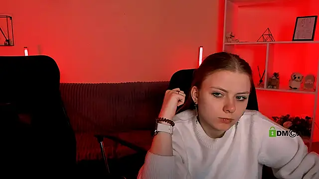 foxy tease  online show from 19, 10, 2025