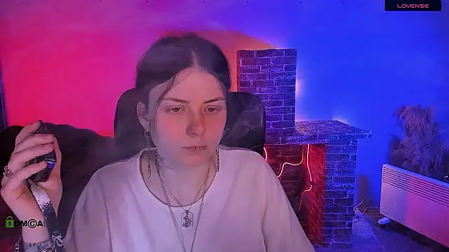 foxy tease  online show from 4, 2, 2026