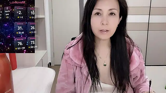 JackieBell online show from 9, 11, 2025