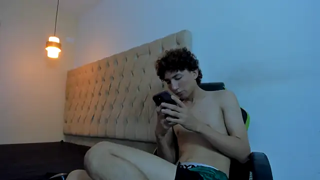 Darkknightx01 online show from 18, 11, 2025