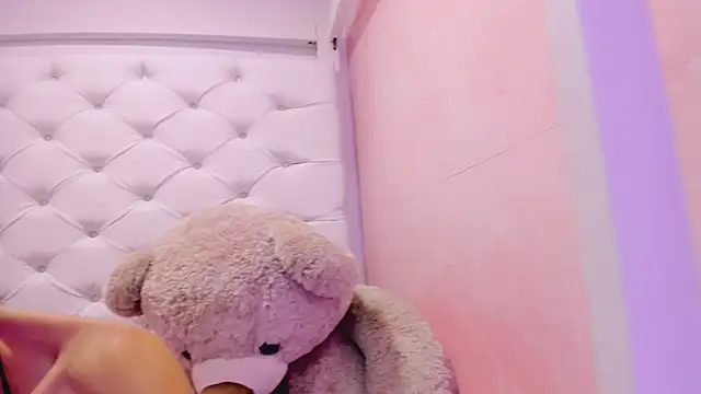 eimy skinny  online show from 28, 2, 2026