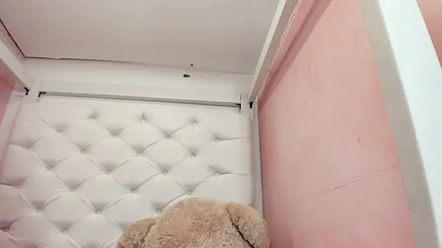 eimy skinny  online show from 27, 2, 2026