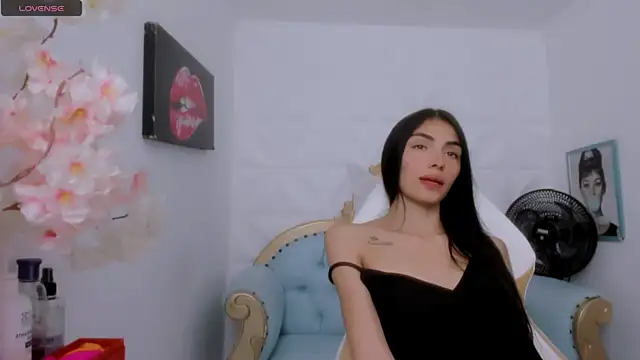 eimy skinny  online show from 23, 10, 2025