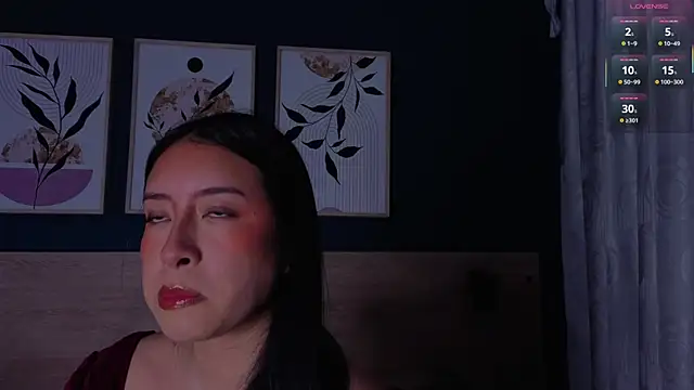 SarahMiler  online show from 22, 9, 2025