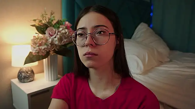 Snapshot of ywixos chatting on 9, 2, 2026 ywixos online show from 9, 2, 2026