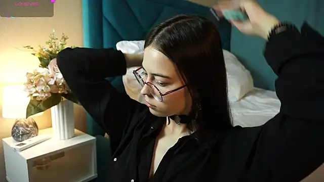 ywixos online show from 21, 12, 2025