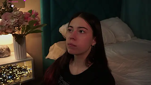 ywixos online show from 25, 3, 2026