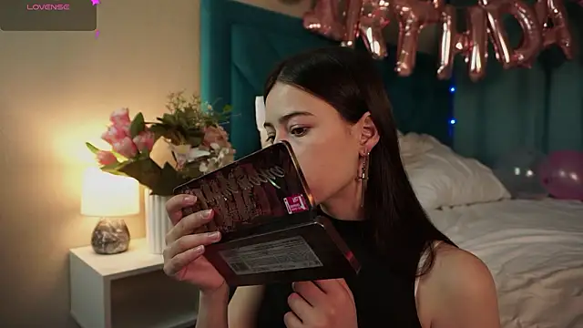 Snapshot of ywixos chatting on 28, 2, 2026 ywixos online show from 28, 2, 2026