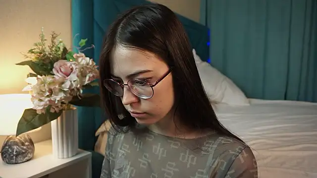 Snapshot of ywixos chatting on 8, 2, 2026 ywixos online show from 8, 2, 2026