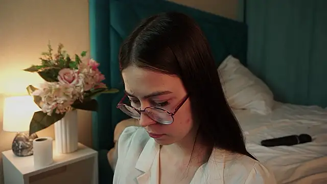 Snapshot of ywixos chatting on 13, 2, 2026 ywixos online show from 13, 2, 2026