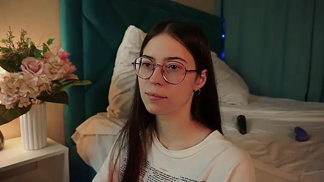 Snapshot of ywixos chatting on 12, 2, 2026 ywixos online show from 12, 2, 2026