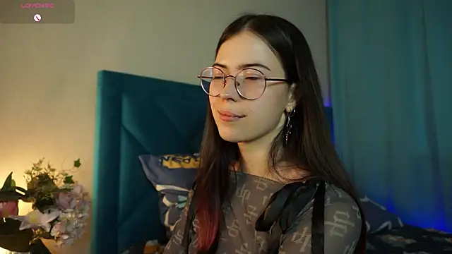 ywixos online show from 23, 9, 2025