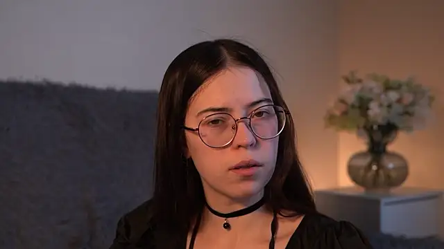 ywixos online show from 25, 11, 2025