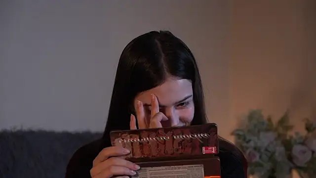 ywixos online show from 14, 9, 2025