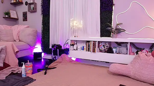 Lexibby69 online show from 10, 11, 2025