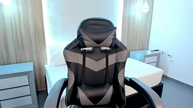 megara x  online show from 26, 9, 2025