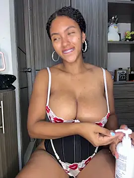 Mia sweet80 online show from 22, 10, 2025