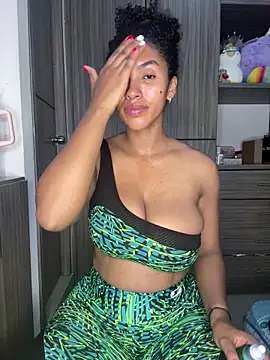 Mia sweet80 online show from 28, 10, 2025