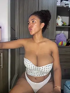 Mia sweet80 online show from 30, 10, 2025